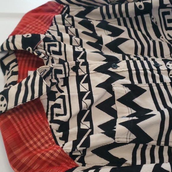 Urban Outfitters Bohemian courderoy mushroom button down shirt size medium - Picture 6 of 6